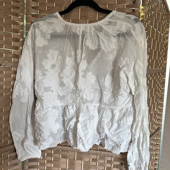 ARITZIA Wilfred White Blouse - Picture 6 of 6